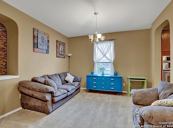5th image of 10905 Almond Wood