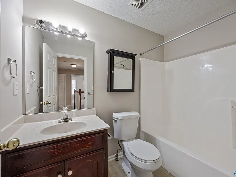 115 Medicine Bend Ct — Photo 13
