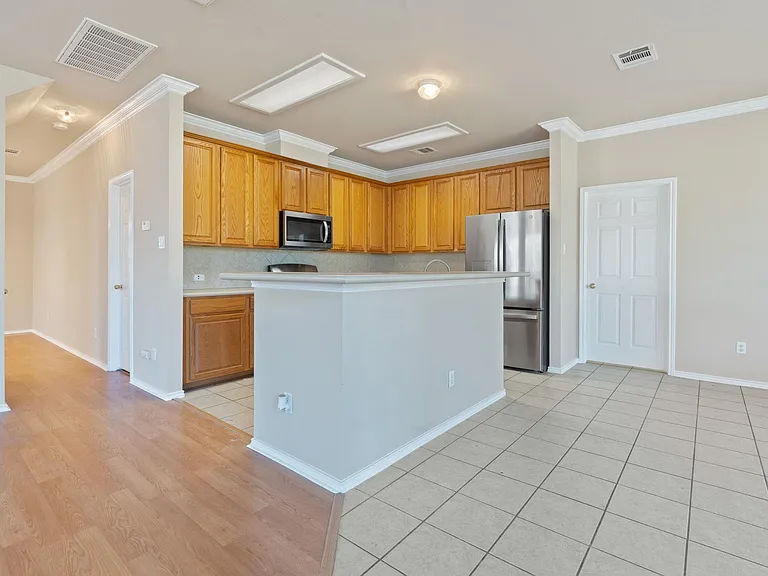 10808 Chippenhook Ct — Photo 13