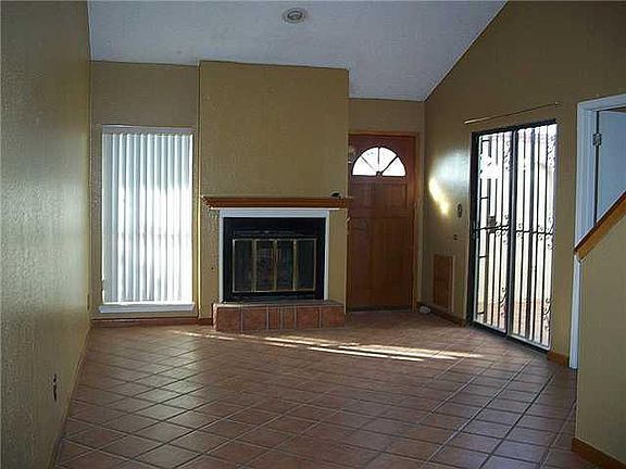 5th image of 150 Belvidere St #B