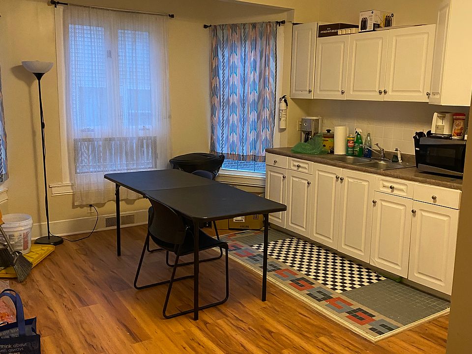 1st image of 2 Willowbank Pl #7