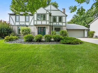 1724 Chatham Ave, Arden Hills, MN 55112