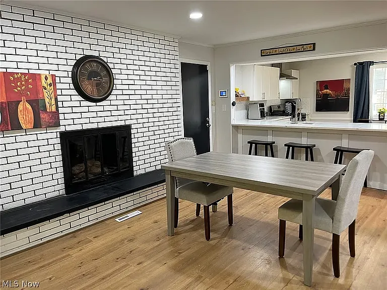 607 Castle Blvd — Photo 28