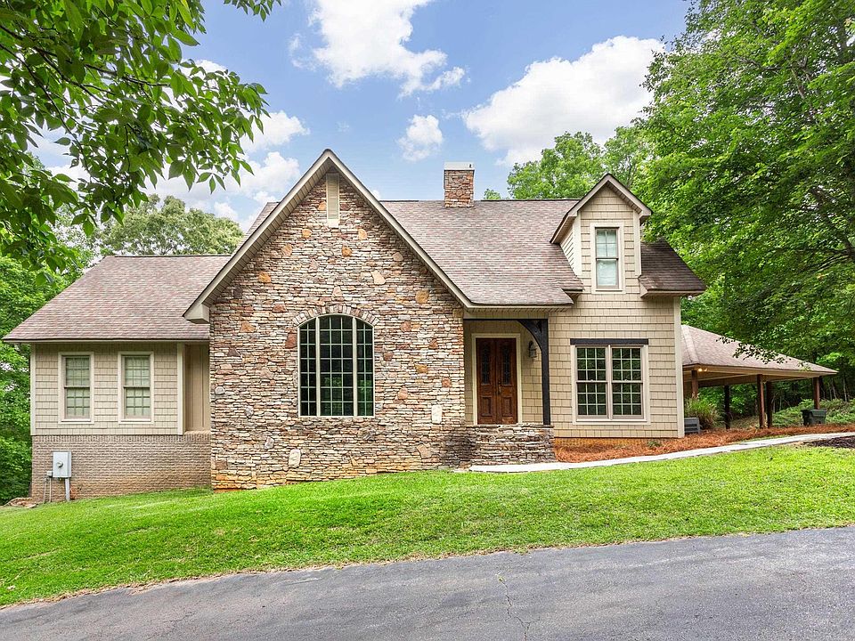 1st image of 35 Hickory Ridge Dr