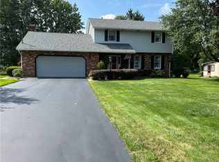 126 Greenfield Rd, New Castle, PA 16105