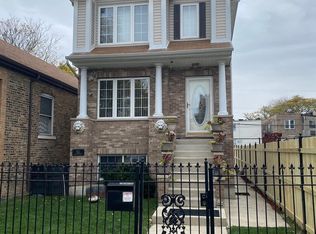 922 N Springfield Ave, Chicago, IL 60651