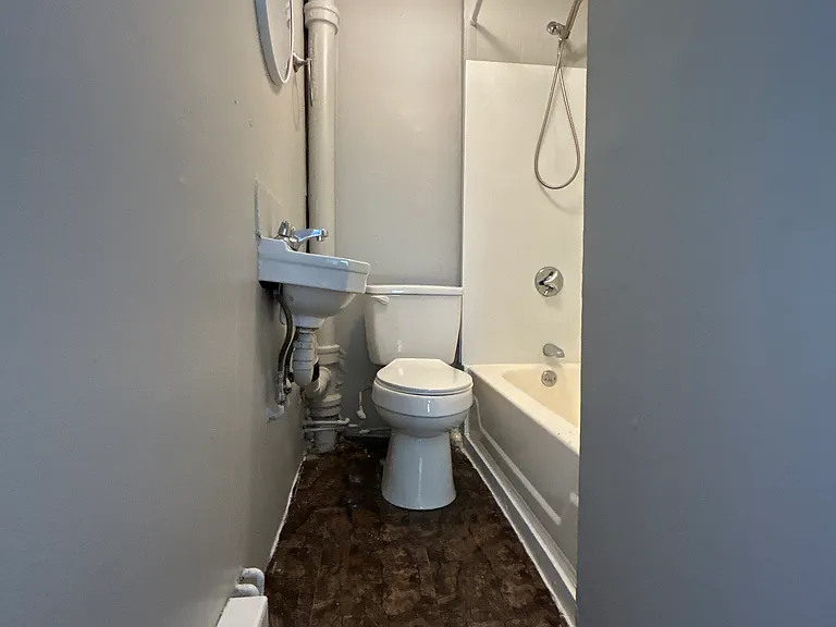 38 Prince Ave #B — Photo 10