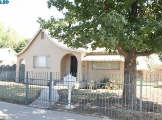 1004 N Highland St, Visalia, CA 93291