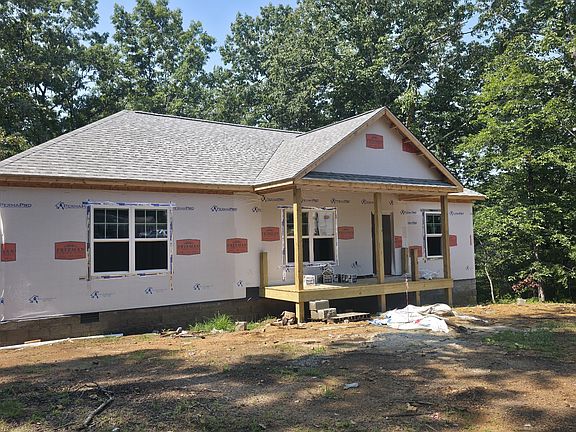 2nd image of 119 Bella Way