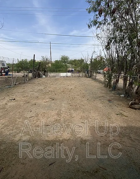 3043 E Proctor Vis #1 — Photo 16