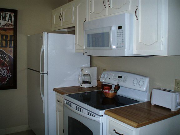 5th image of 210 26th Street ##128