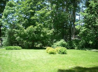 38 Wilmington Rd, Burlington, MA 01803