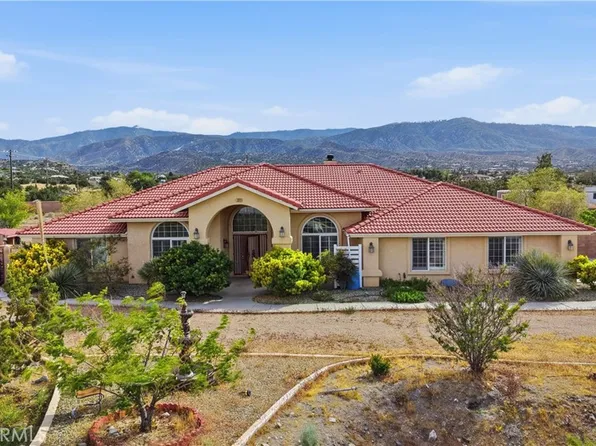 2777 Brawley Rd, Phelan, CA 92372