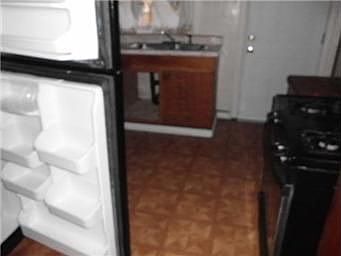 5th image of 3137 Garfield Ave