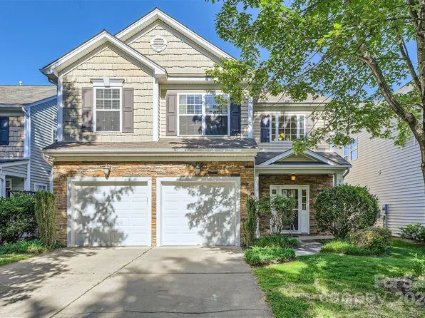 2412 Sonoma Valley Dr, Charlotte, NC 28214