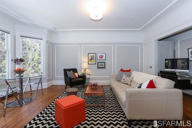 1st image of 1535 Oak St APT 3