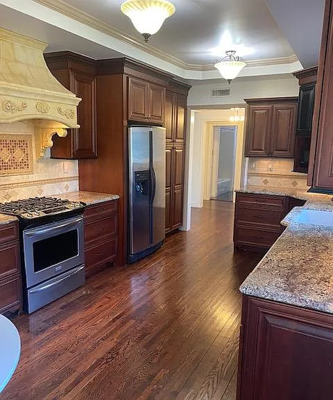 Another view of this beautiful kitchen with designer details.