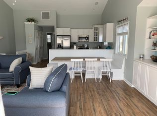 104 Sandpiper Ln, Surf City, NC 28445