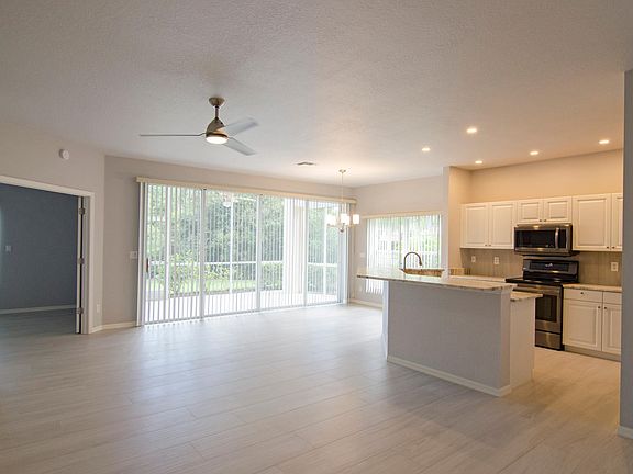 4th image of 5205 Birmingham Dr APT 102