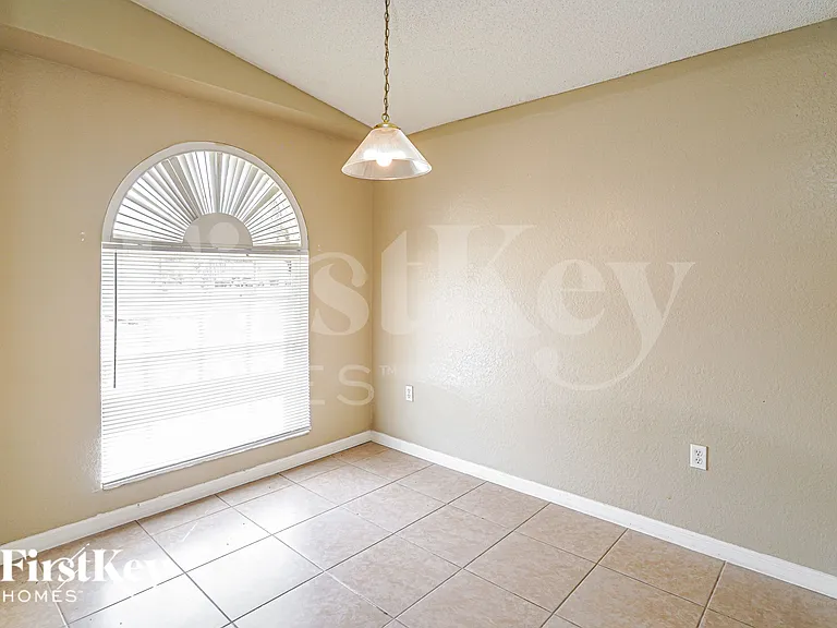 175 Kings Pond Ave — Photo 4