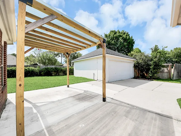 20418 Port Bishop Ln — Photo 44