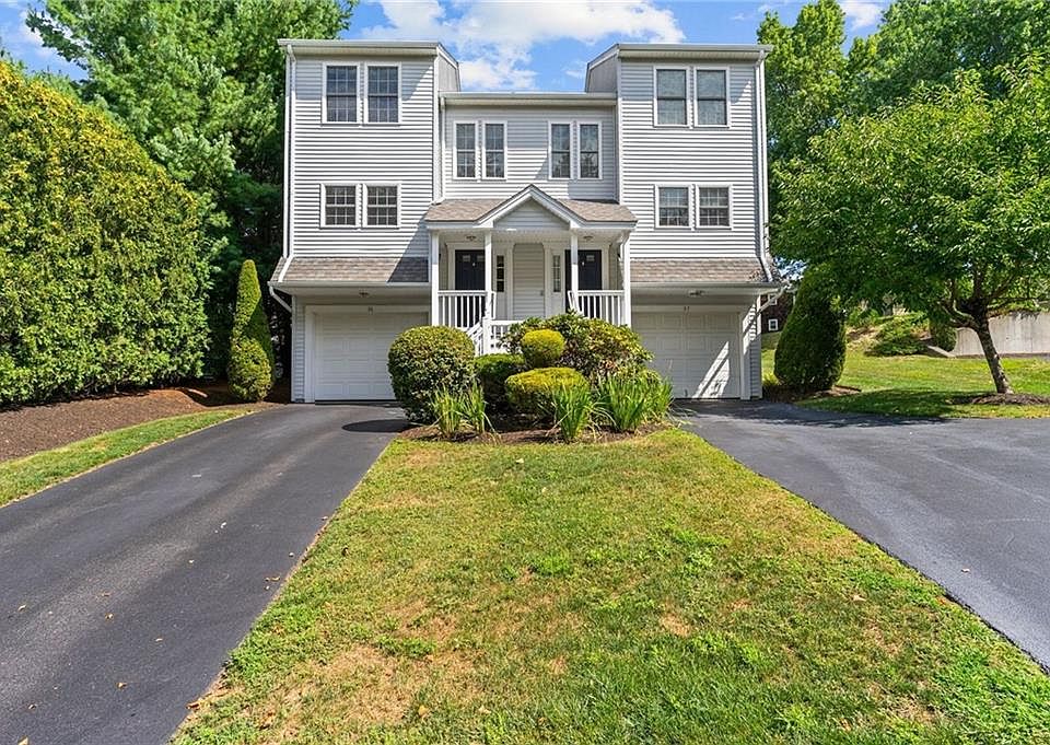 881 GREENWICH AVE Warwick RI Zillow