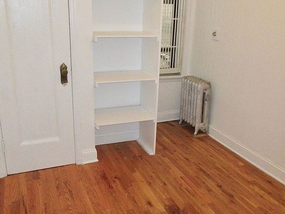 3rd image of 685 Sterling Pl APT 2