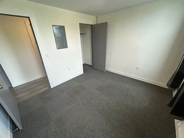703 N Park 704 Tarn — Photo 62