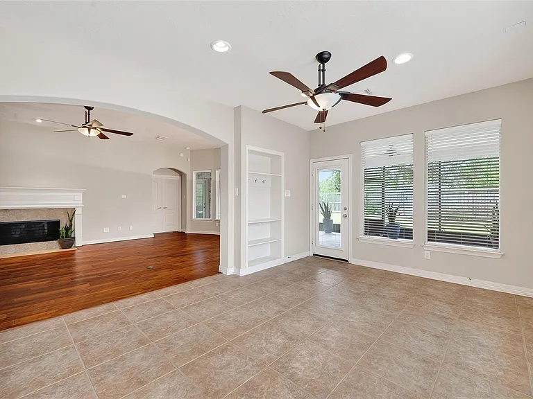 3406 Mystic Port Ct — Photo 14