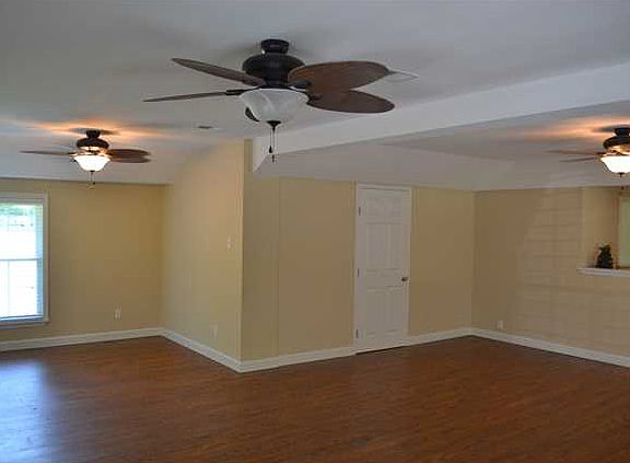 4th image of 10781 Lockwood Dr