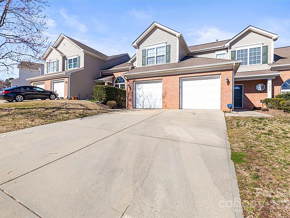 4th image of 8583 Carolina Lily Ln