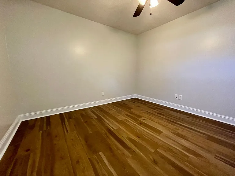 918 Whitecotton Dr — Photo 18