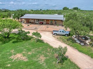 1627 Beavers Knl, Uvalde, TX 78801