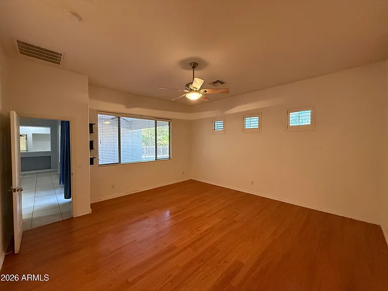 101 S Presidio Dr — Photo 13
