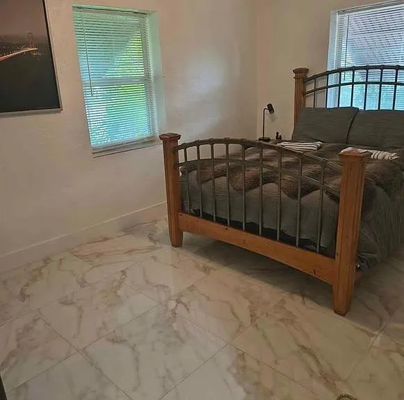 2206 Coolidge St — Photo 3