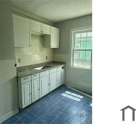 3 bed, 2620 sqft, $1,300 — Photo 3