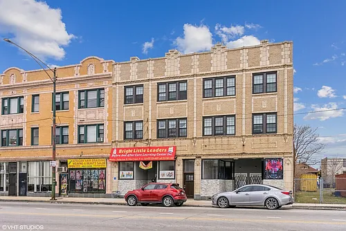 8246 S Racine Ave #3D Photo 1