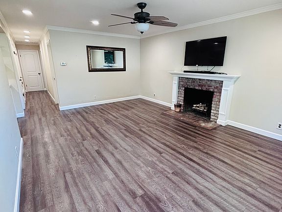 2nd image of 2072 Risdon Rd