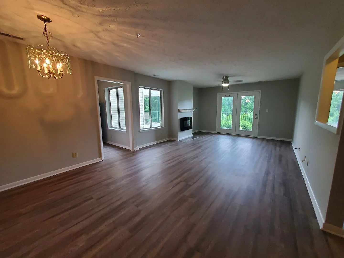 3392-13 Galleria Dr ~ Galleria Place — Photo 2