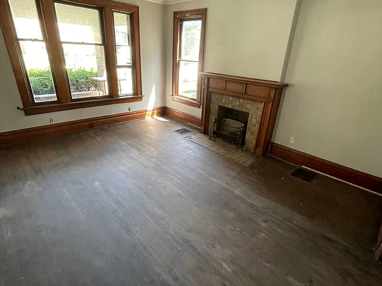 149 E 13th Ave — Photo 41