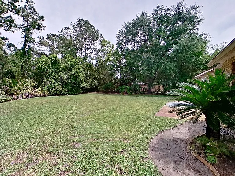 12404 Hatton Chase Ln W — Photo 27