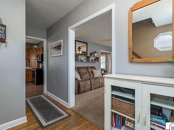 5th image of 605 W Alden St