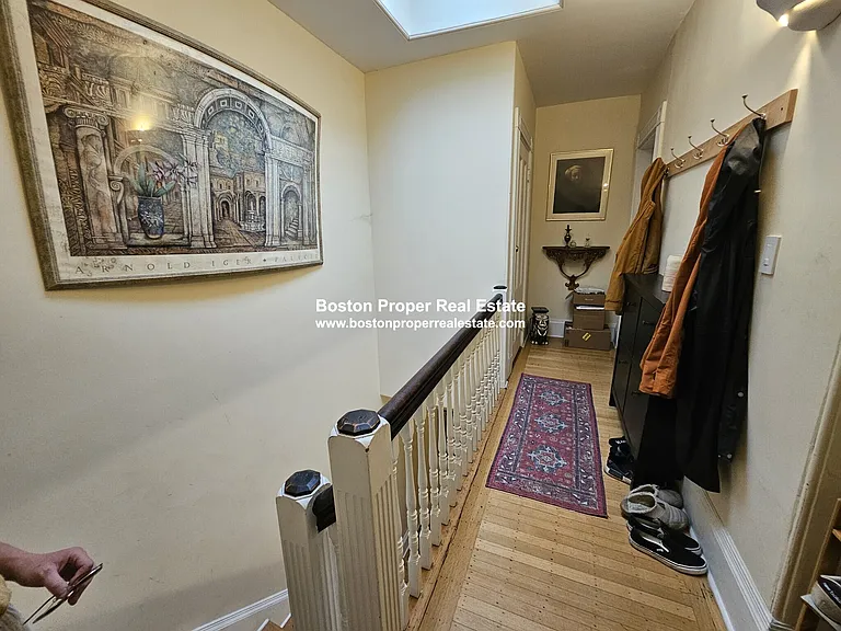 429 Marlborough St #4 — Photo 10