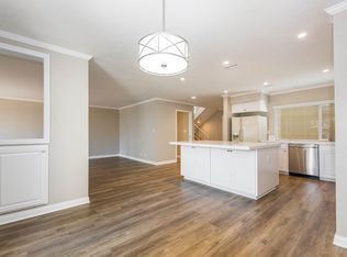 20 Acacia Tree Ln, Irvine, CA 92612