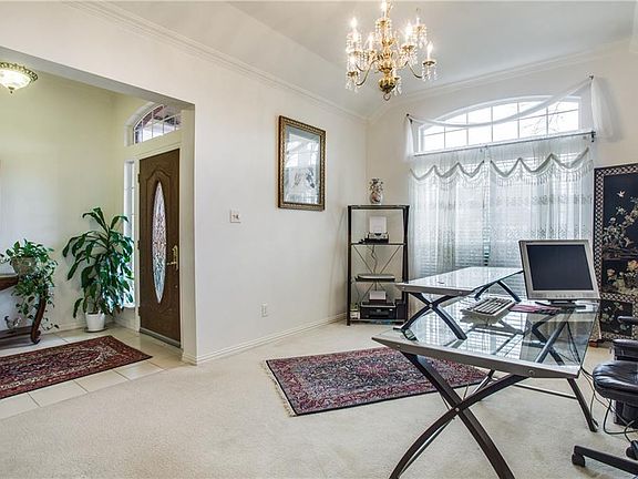 4th image of 6441 Parkmont Dr