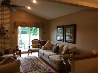 3106 Marc Dr, Sterling Heights, MI 48310