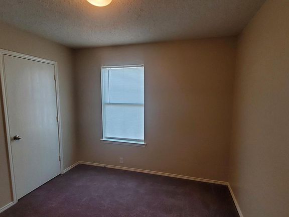 4th image of 505 Coral Reef Ln