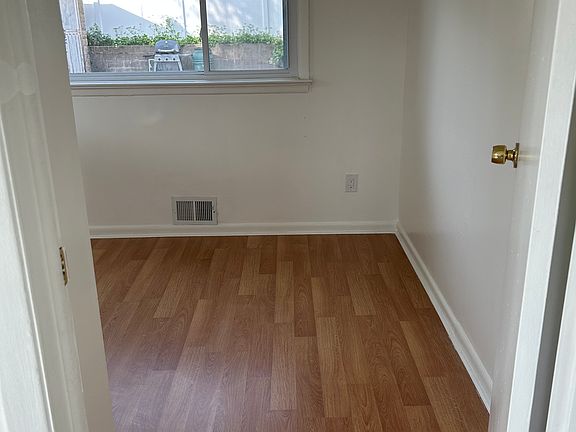 2nd image of 95 N 16th St Floor 1