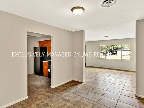 3rd image of 7007 Perke Dr