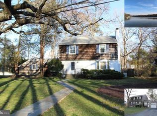 1 Windward Dr, Severna Park, MD 21146